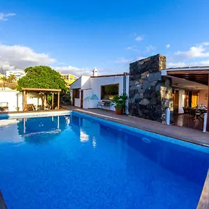 https://villa-punta-negra.in-canary-islands.com